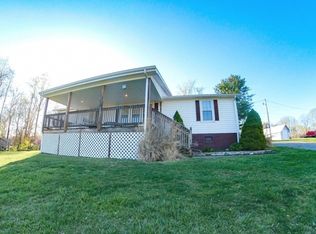 227 Southview St, Pounding Mill, VA