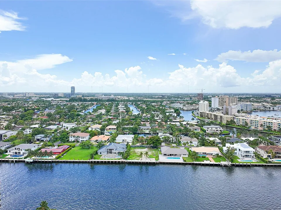 1985 S Ocean Dr #22E