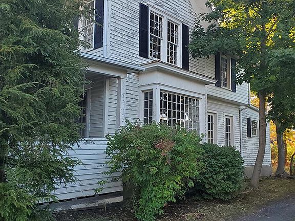 2nd image of 34 Sherwood St