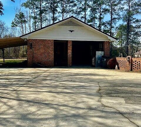 2nd image of 7613 Princess Ann Road