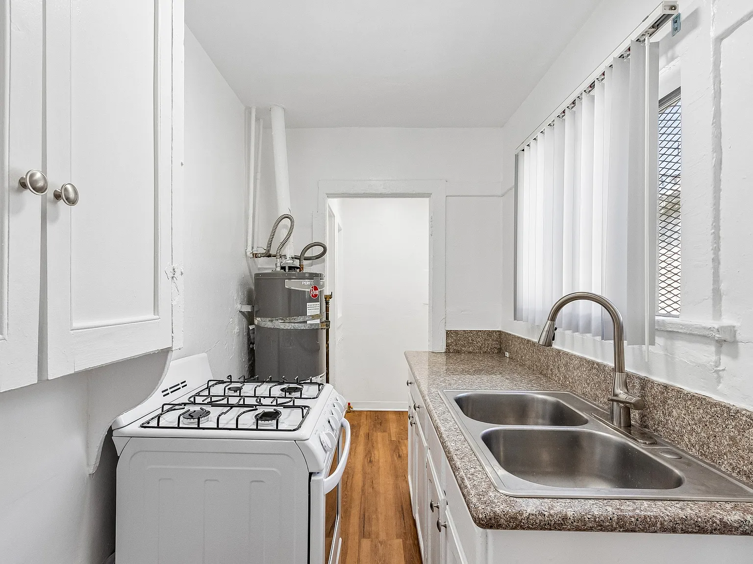 4214-4240 S. Hoover St. — Photo 4