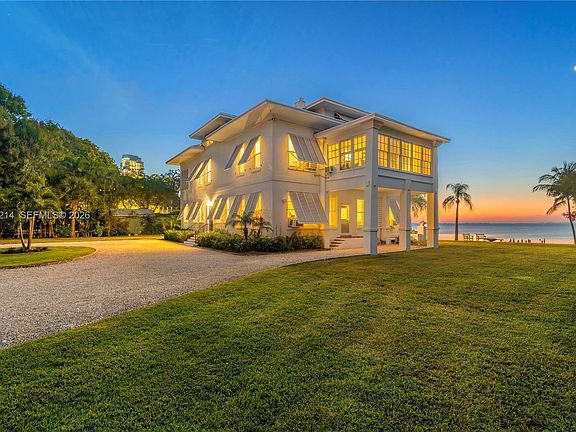 3rd image of 3149 Brickell Ave