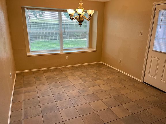 5th image of 15506 Wildwood Glen Dr
