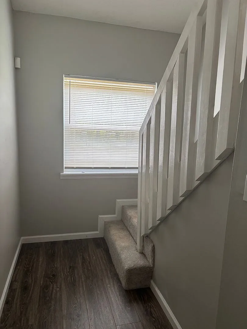 Charming 3BR Duplex in Huntsville — Photo 2
