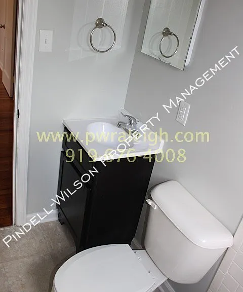 2212 Bernard St — Photo 12