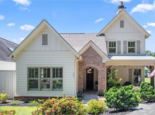304 Woodstock Seven Dr, Woodstock, GA 30188