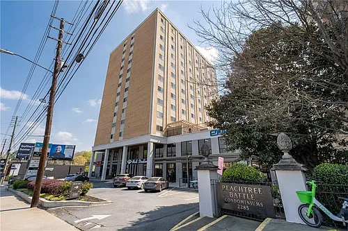 2285 Peachtree Rd NE #604 Photo 1