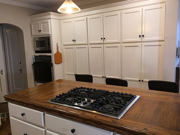 Kitchen Oven & Storage