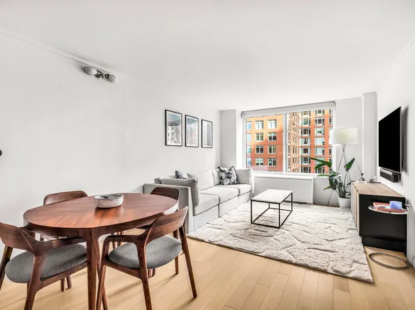 212 Warren St APT 7R, New York, NY 10282