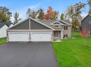 3226 Nottingham Rd S, Saint Cloud, MN 56301