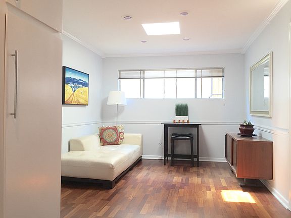 den / potential 3rd bedroom