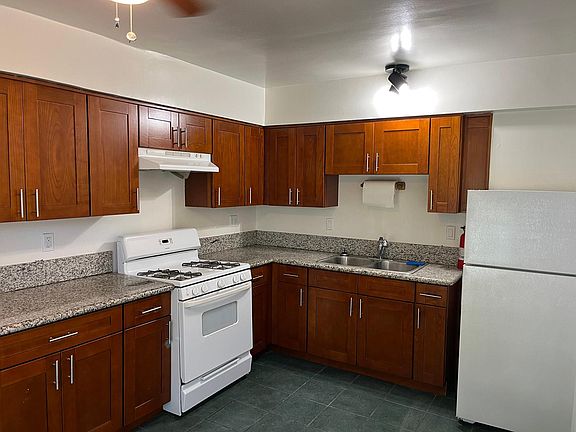 3rd image of 1126 Cordova St Unit 3