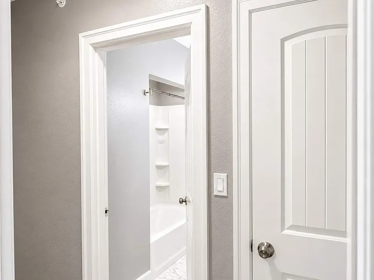 9327 NE Glisan St #1 — Photo 11