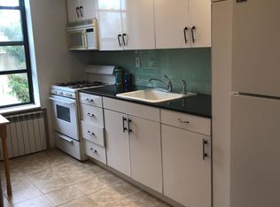 74-34 65th St #2, Ridgewood, NY 11385