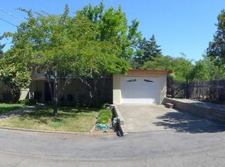 16450 Cutten Dr, Guerneville, CA