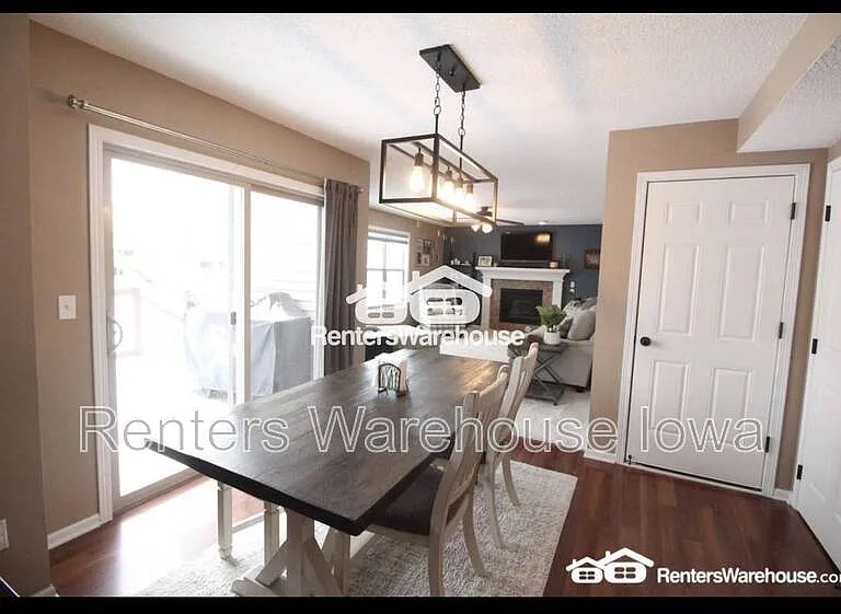 165 SE Pleasant View Dr — Photo 5