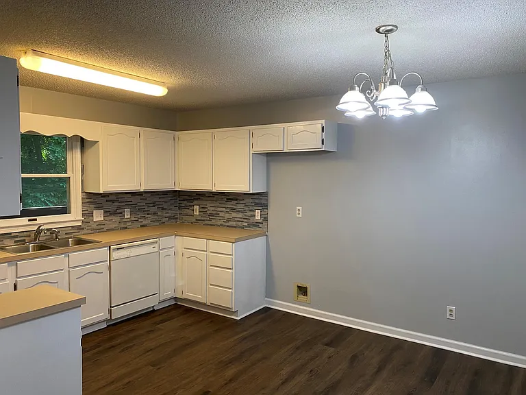 4020 Primrose Path — Photo 2