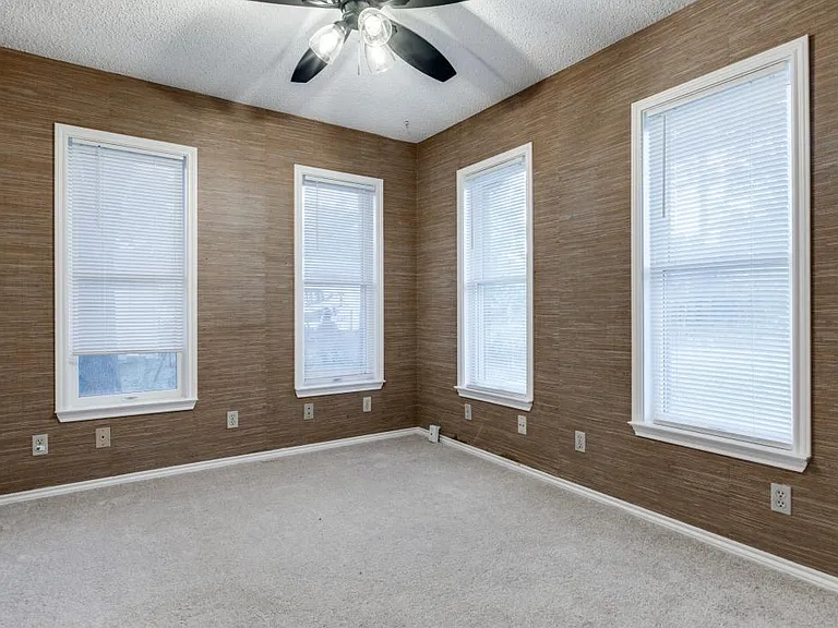 525 Harvard Dr — Photo 14