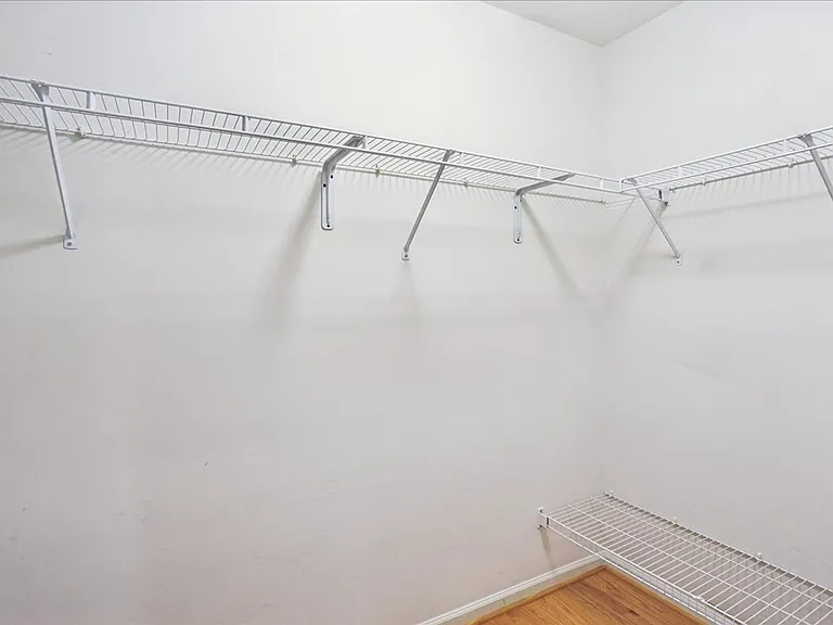 2943 Saint Helen Cir — Photo 21