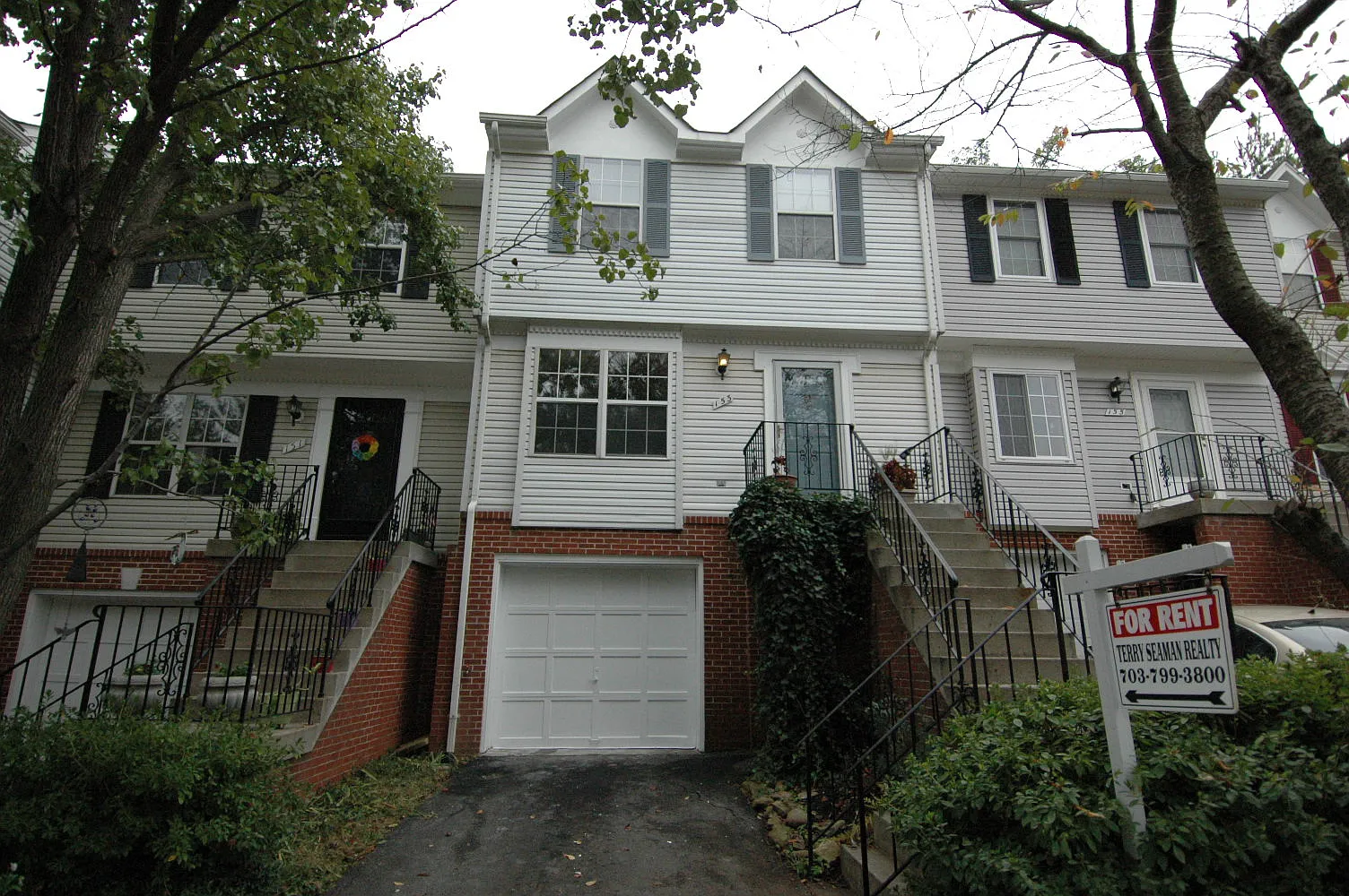 153 Sulgrave Ct photo 1