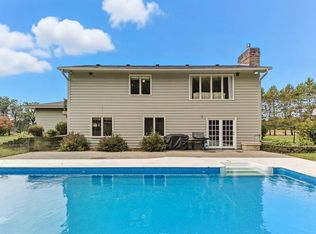 1951 205th Ave NW, Oak Grove, MN 55011