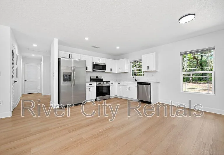 5512 Crockett Ct — Photo 6