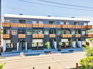 1550 N Buffalo St #303, Portland, OR 97217