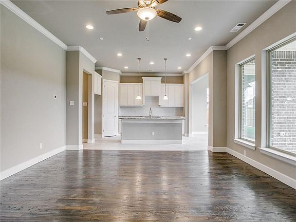 5th image of 5116 Melia Dr