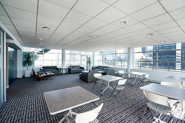 Sold by R New York | media 10