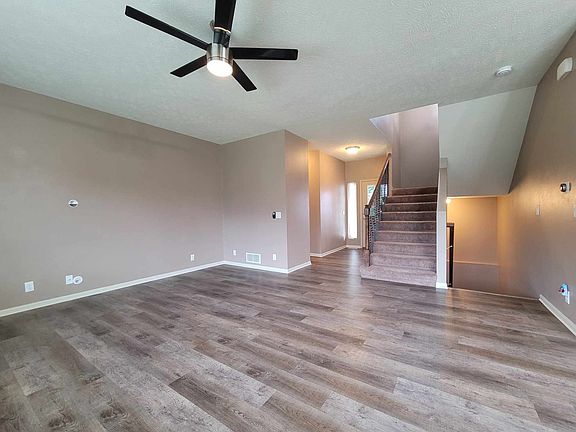 4th image of 18814 Birchwood Ave