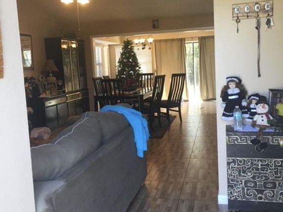 4th image of 1133 SW Hibiscus St
