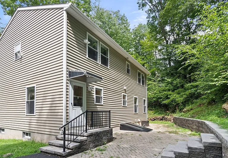 W Woods Rd — Photo 20