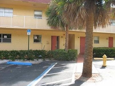 2nd image of 850 E Commercial Blvd APT 150
