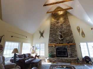 426 Whitetail Ln, La Follette, TN 37766
