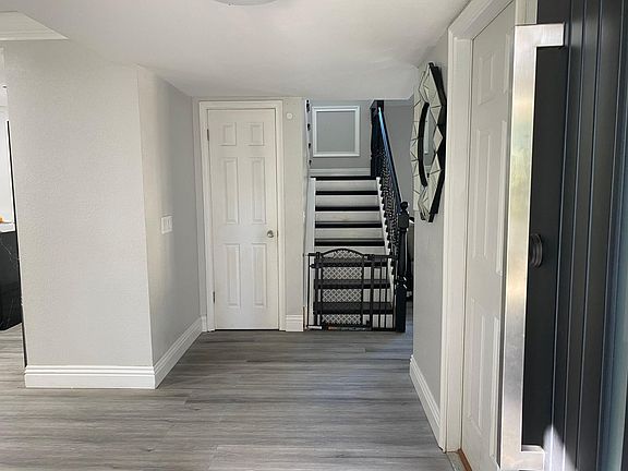 4th image of 905 Herbine St