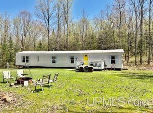 N8640 E End Rd, Ironwood, MI 49938