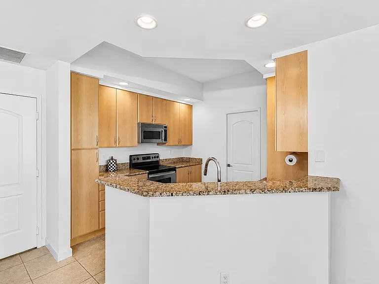801 S Olive Ave #1119 — Photo 5