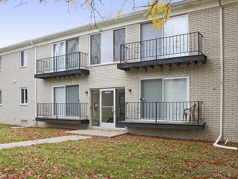 Pleasantview Manor Apartments — Photo 6