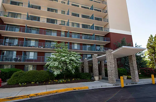 Steward Tower Apartments Photo 1