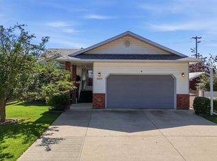 5217 N 50th Ave, Ponoka, AB T4J 1H9