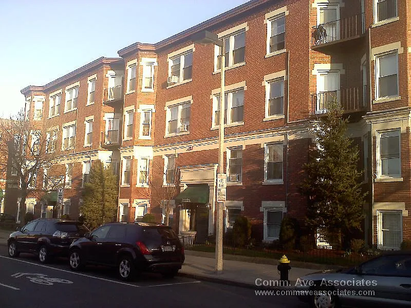 2 bed, 1.0 bath, $2,825 — Photo 1