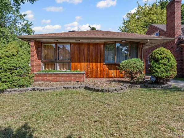 19960 Lichfield Rd, Detroit, MI 48221