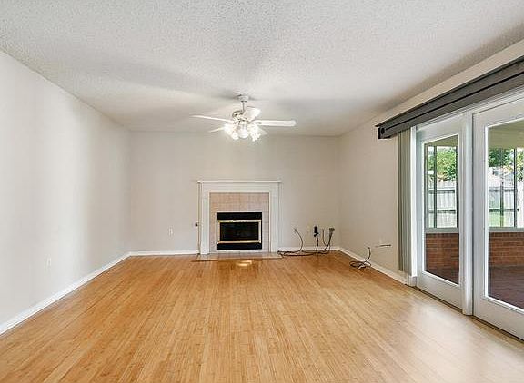 4th image of 6512 Lauren Dr