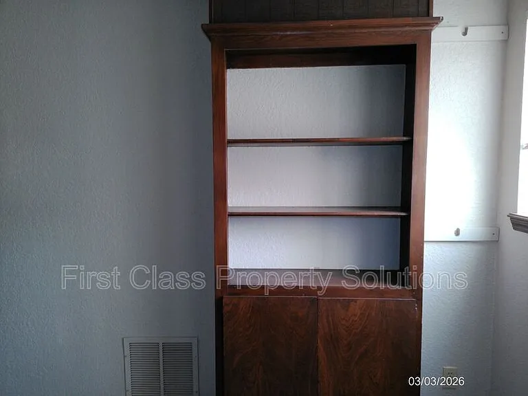 1406 Mary Lee Ln — Photo 11