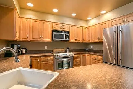 220 Greenridge Dr — Photo 11