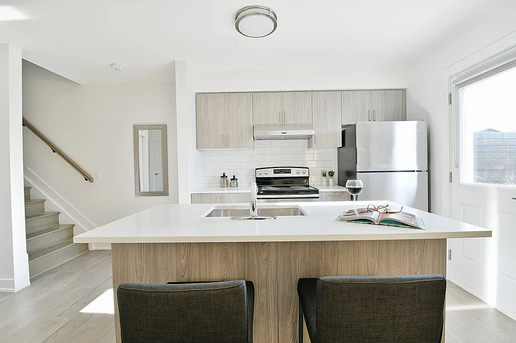Skyline Stacked Townhomes — Photo 1