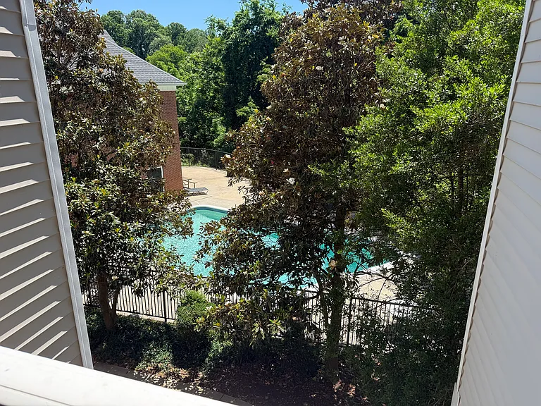 320 Riverbend Dr #3C — Photo 8