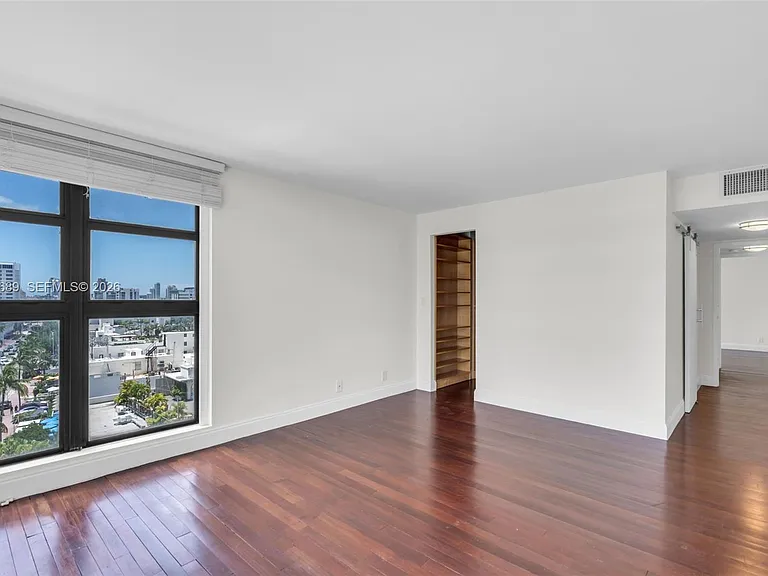1800 Collins Ave #10F — Photo 16