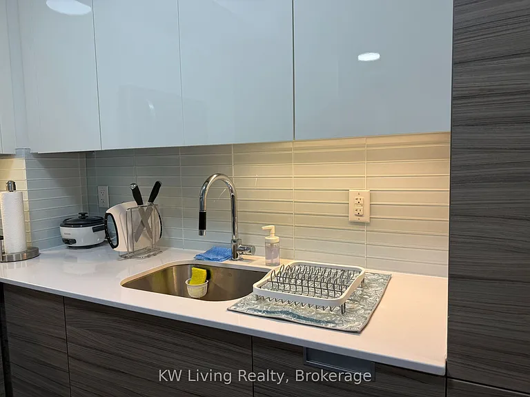 210 Simcoe St #2009 — Photo 20
