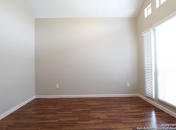 4th image of 7106 Azalea Sq